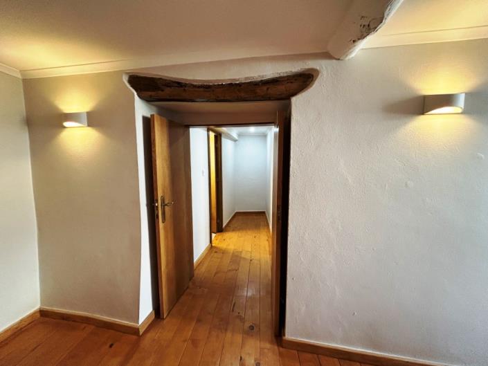 Image No.8-3 Bed Townhouse for sale