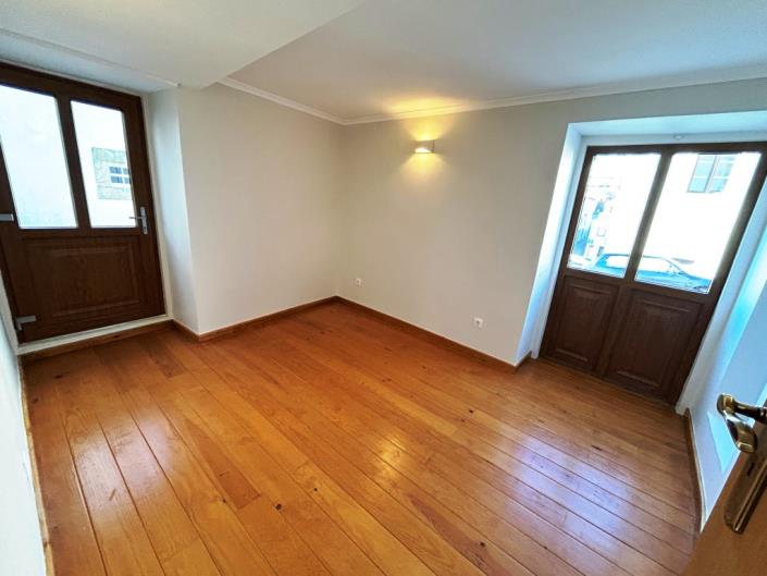 Image No.9-3 Bed Townhouse for sale