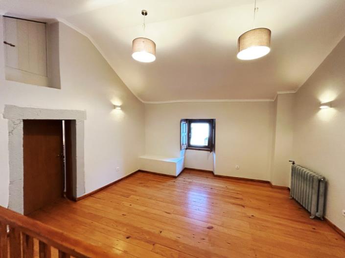 Image No.15-3 Bed Townhouse for sale