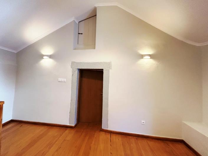 Image No.22-3 Bed Townhouse for sale