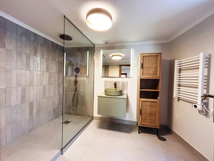 Image No.29-3 Bed Townhouse for sale