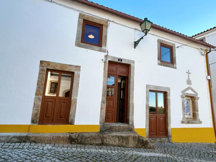 Image No.38-3 Bed Townhouse for sale