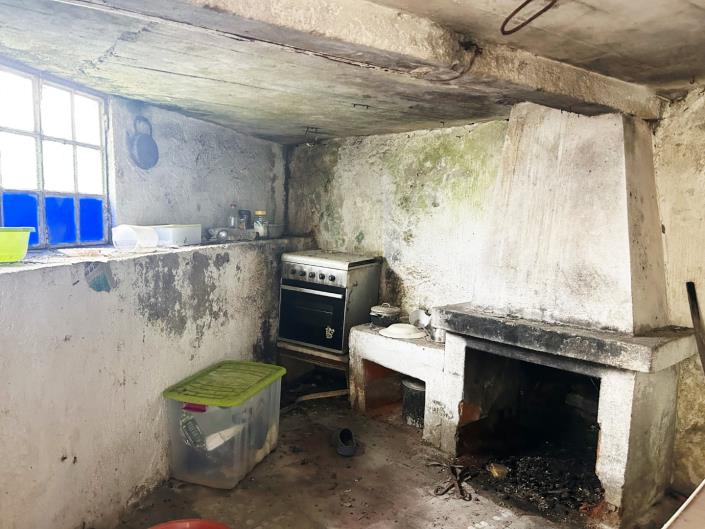 Image No.23-3 Bed Village House for sale