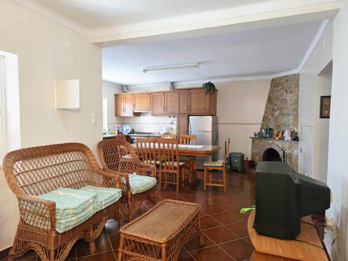 Image No.19-5 Bed House for sale