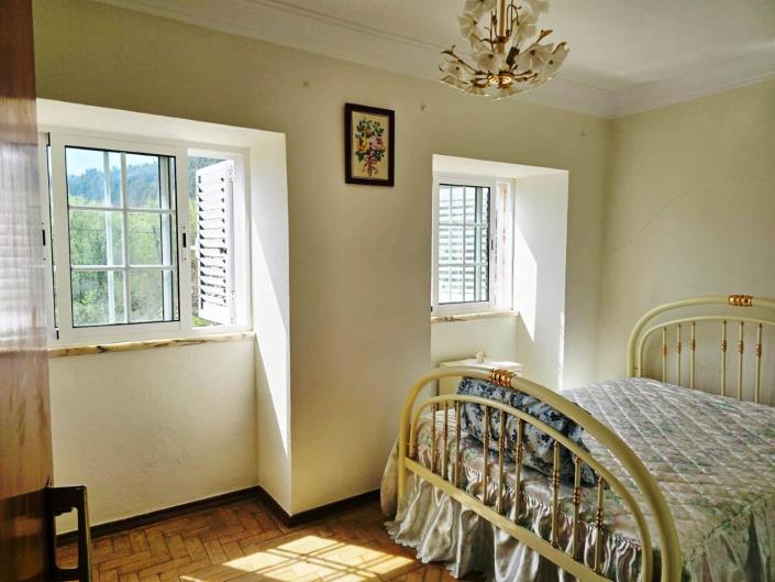 Image No.26-5 Bed House for sale