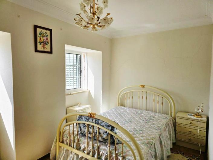 Image No.27-5 Bed House for sale