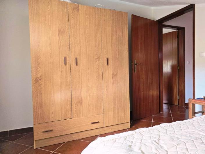 Image No.38-5 Bed House for sale