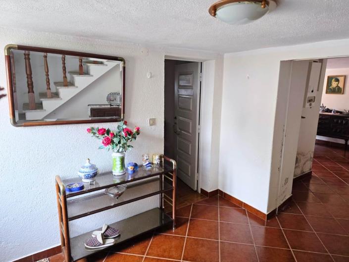 Image No.46-5 Bed House for sale