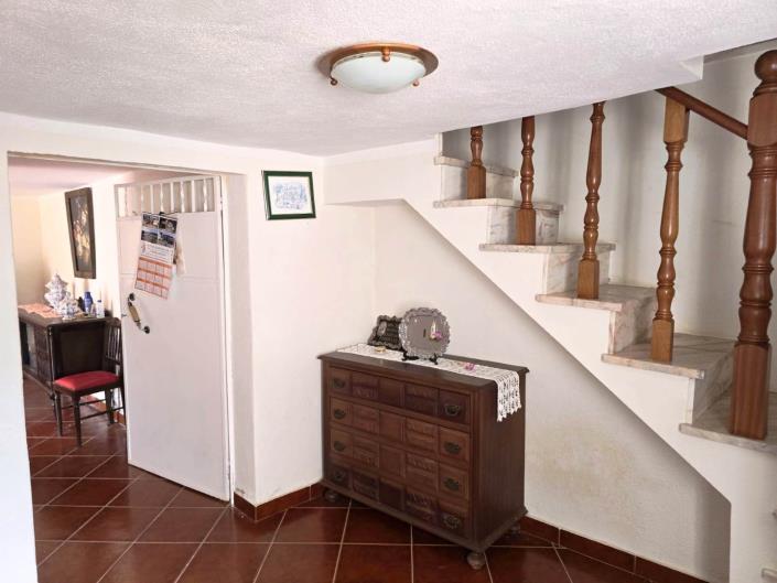 Image No.48-5 Bed House for sale