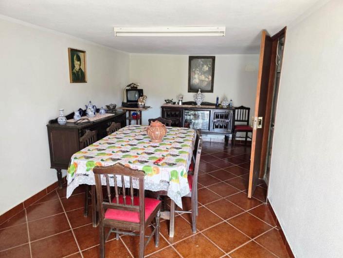 Image No.50-5 Bed House for sale