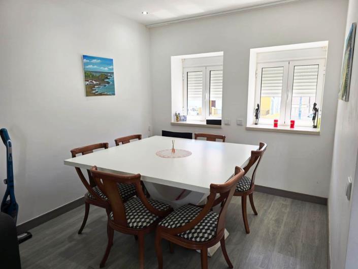 Image No.2-2 Bed House for sale