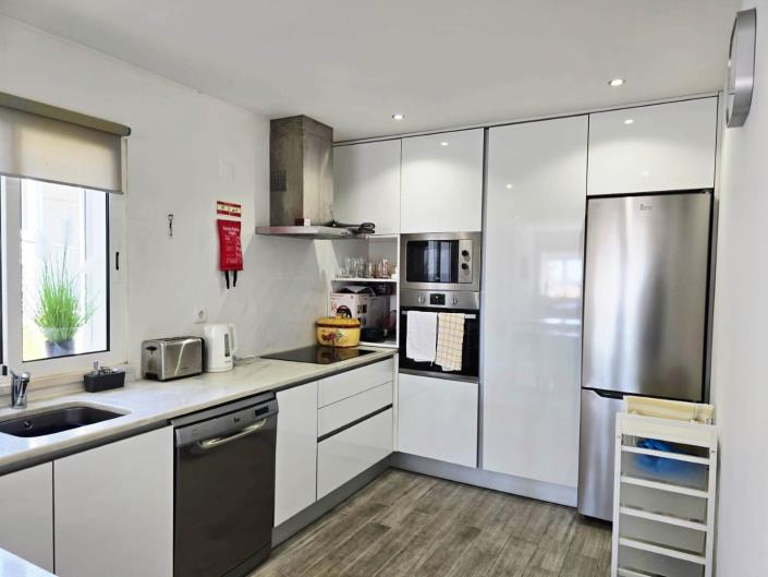 Image No.7-2 Bed House for sale