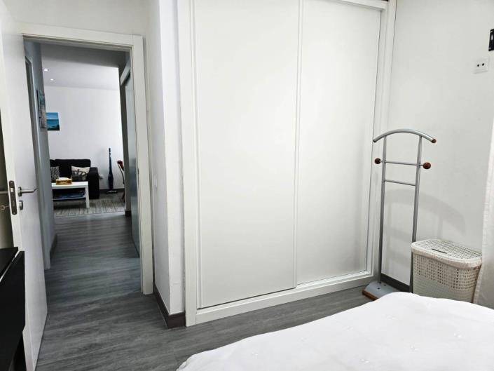 Image No.12-2 Bed House for sale