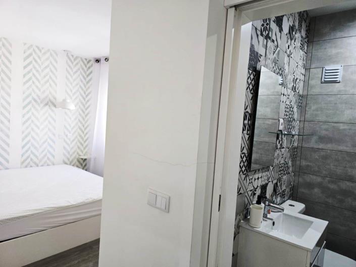 Image No.16-2 Bed House for sale