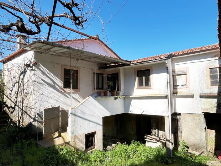 Image No.5-6 Bed House for sale