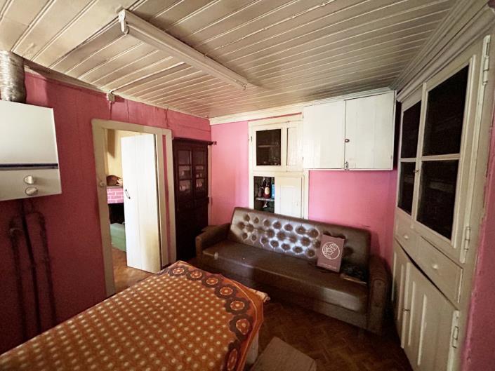 Image No.15-6 Bed House for sale