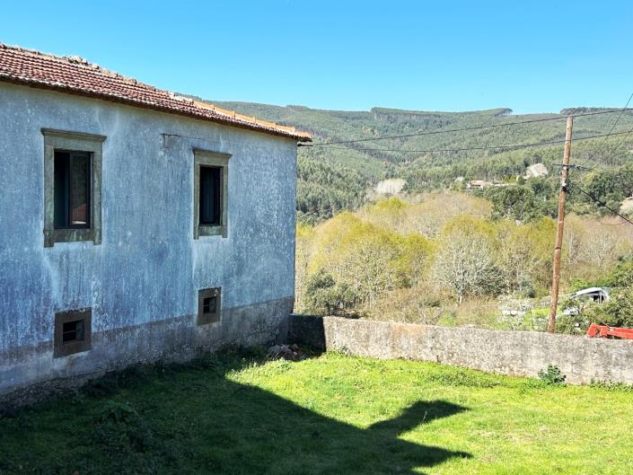 Image No.19-6 Bed House for sale