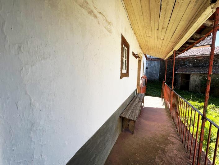 Image No.21-6 Bed House for sale