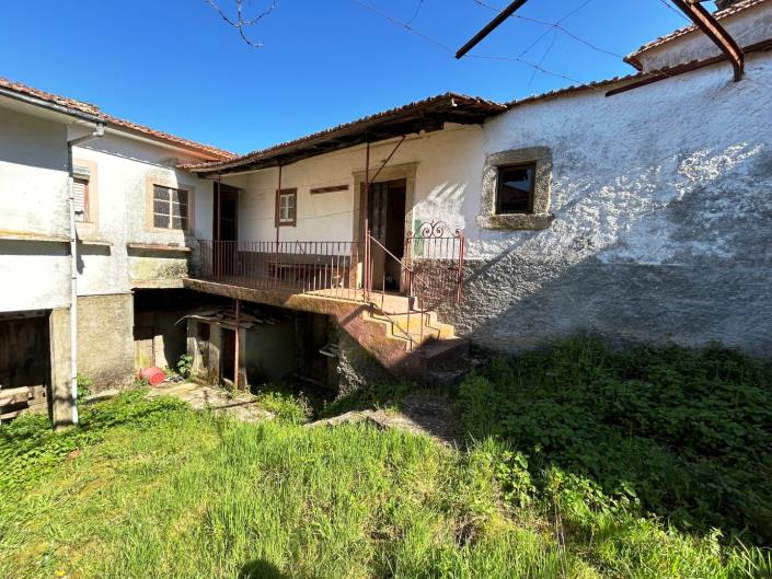 Image No.34-6 Bed House for sale