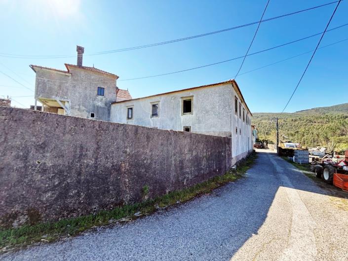 Image No.41-6 Bed House for sale