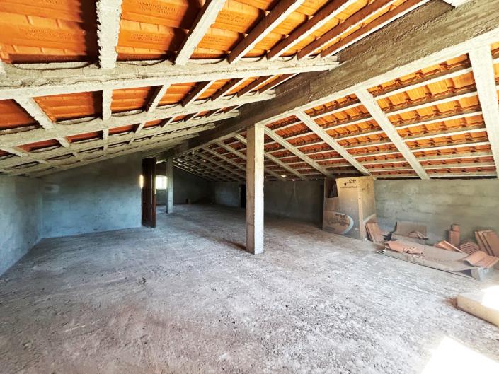 Image No.25-3 Bed House for sale