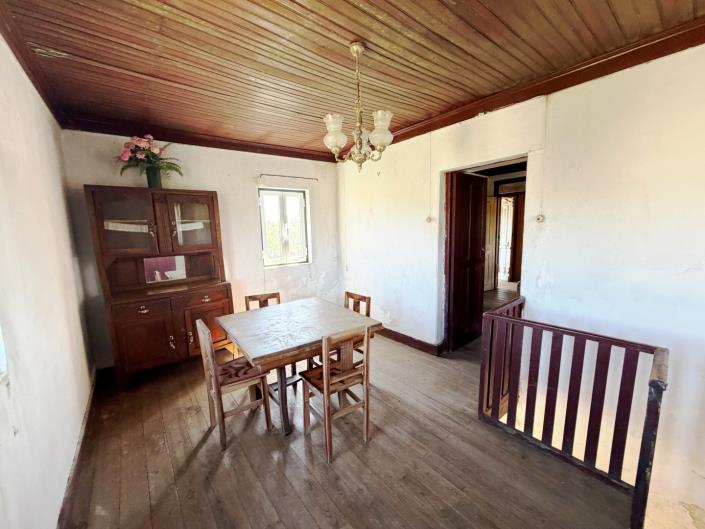 Image No.19-3 Bed House for sale