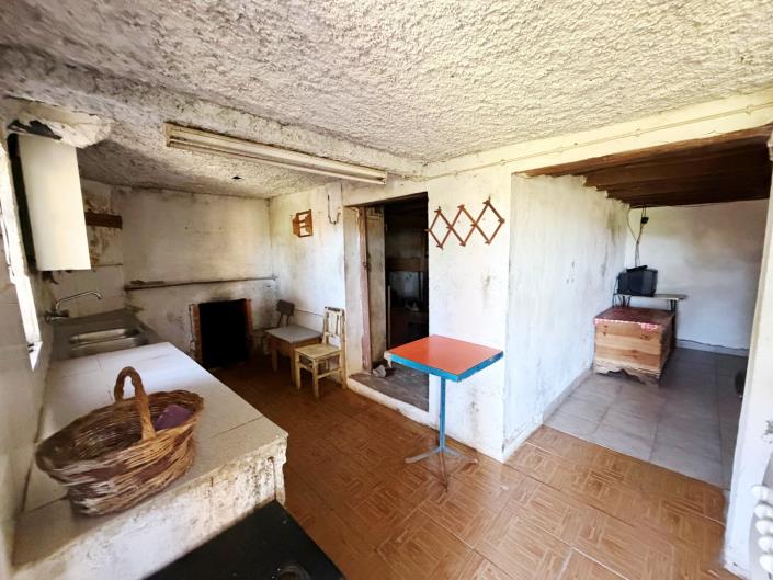 Image No.25-3 Bed House for sale