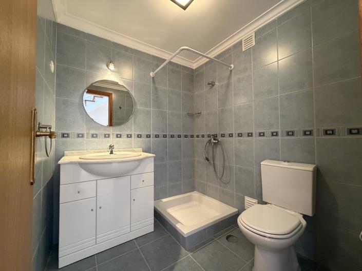 Image No.22-4 Bed House for sale