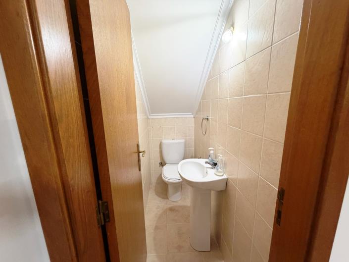 Image No.40-4 Bed House for sale