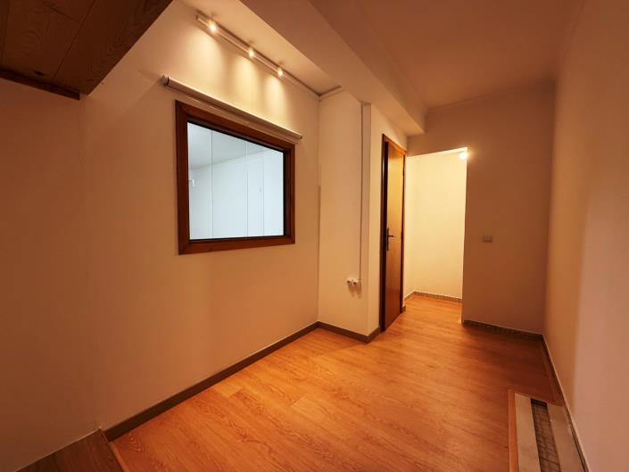 Image No.44-4 Bed House for sale