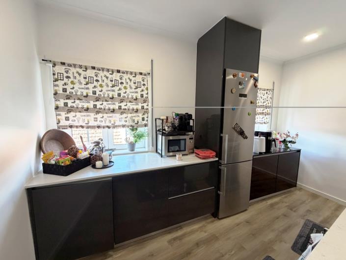 Image No.7-3 Bed Flat for sale