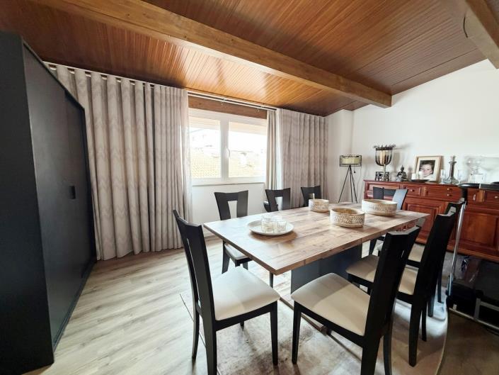 Image No.14-3 Bed Flat for sale