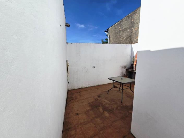 Image No.9-3 Bed House for sale