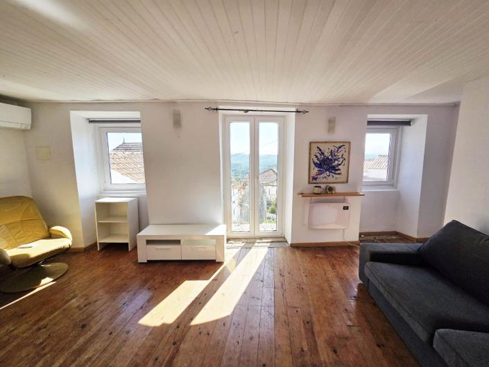 Image No.18-3 Bed House for sale