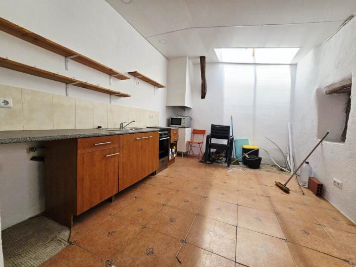 Image No.26-3 Bed House for sale