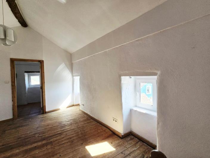 Image No.33-3 Bed House for sale