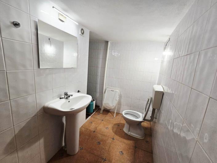 Image No.42-3 Bed House for sale