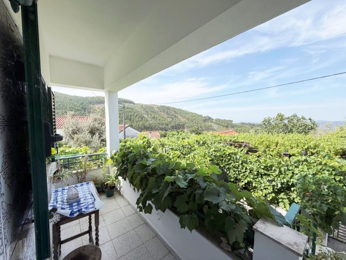 Image No.6-6 Bed House for sale