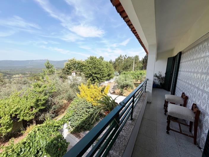 Image No.25-6 Bed House for sale