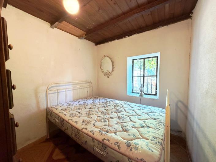 Image No.16-2 Bed Country Property for sale