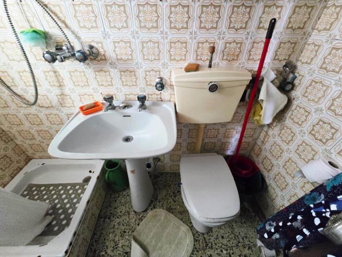 Image No.21-3 Bed House for sale