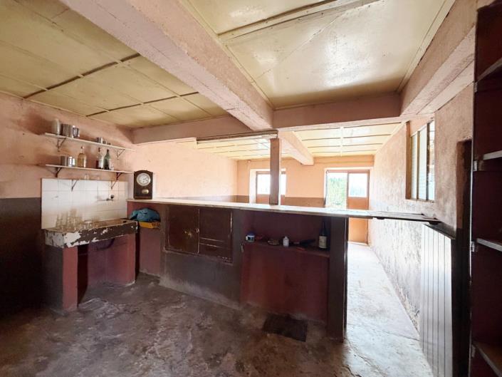 Image No.11-3 Bed Farmhouse for sale