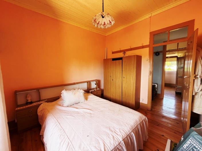 Image No.32-3 Bed Farmhouse for sale