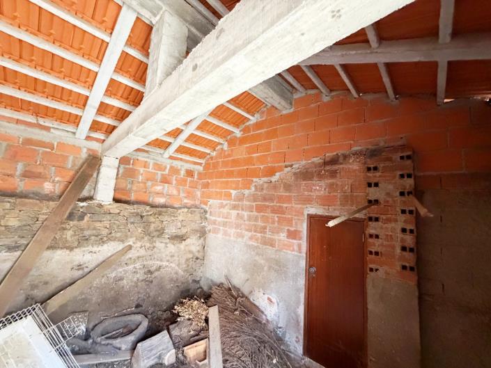 Image No.40-3 Bed Farmhouse for sale
