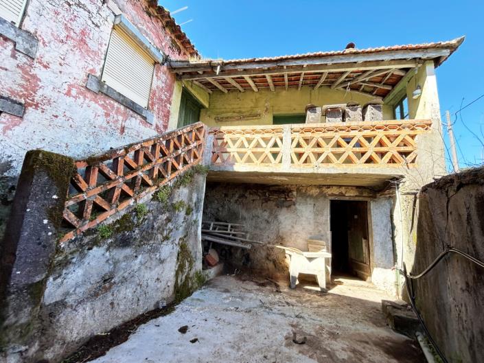 Image No.28-4 Bed Village House for sale