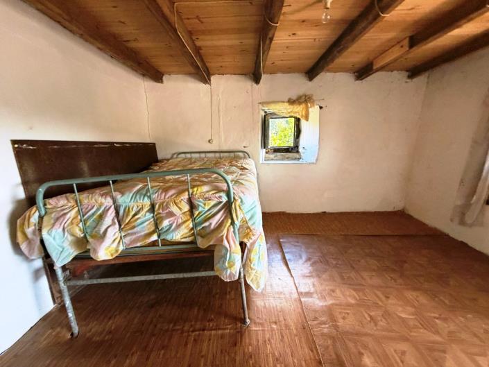 Image No.25-2 Bed Village House for sale
