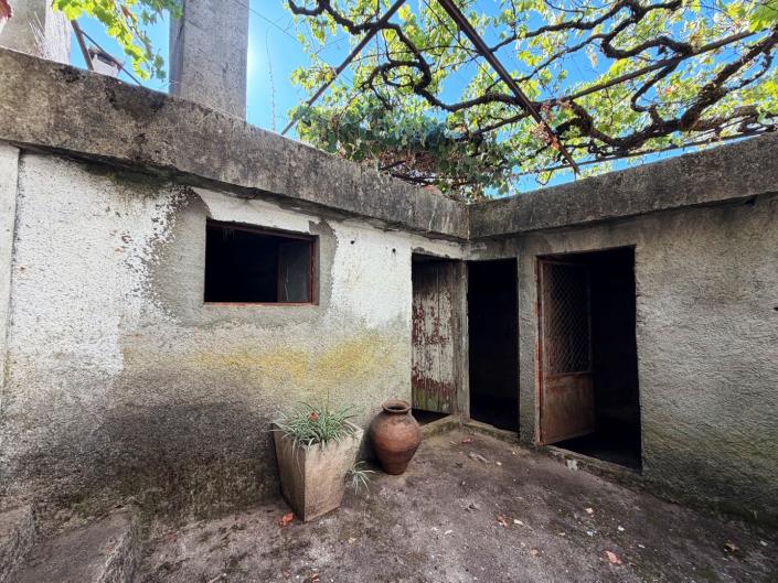Image No.26-2 Bed House for sale