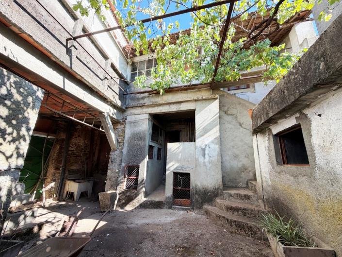Image No.25-2 Bed House for sale