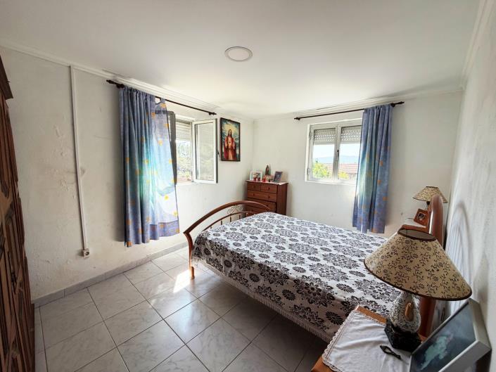 Image No.20-4 Bed Village House for sale