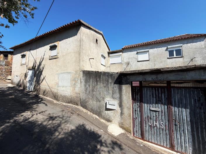 Image No.37-4 Bed Village House for sale